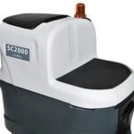 Advance SC2000 X20D Micro Rider Scrubber w/EcoFlex - 20" Disc Floor Cleaner - Image 2