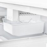 FORNO Espresso Gallipoli 30" 17.5 Cu. Ft. Refrigerator with Ice Maker in White with Antique Brass Handles, FFFFD1974-31WHT - Image 13