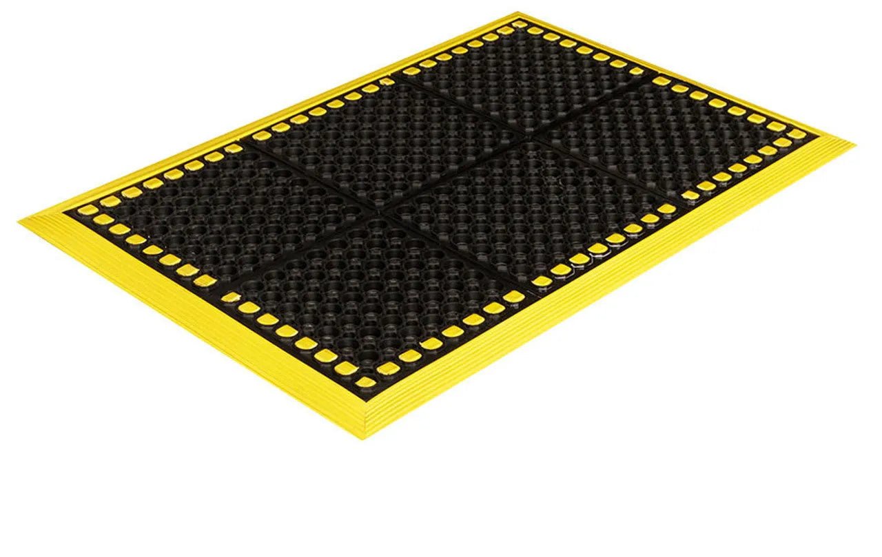 Crown Matting Safewalk with Colored Borders 630 Floor Mat WS630-000 - Image 1