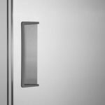 27"W Single Solid Door Reach-In Refrigerator 19 cu. ft. Commercial Refrigerator - Image 10