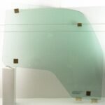 Passenger Right Side Front Door Window Door Glass Compatible with Isuzu NPR/NPR HD/NQR/NRR 1995-2007 Models /ELF 300 400 450 2005-2008 Models