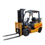 EKKO EK20TLP Forklift with solid pneumatic tires 4500 lbs., cap. - Image 3