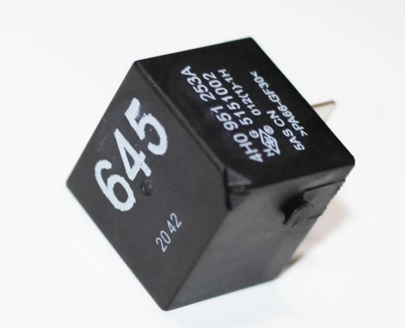 cooling-fan-relay-skoda-audi-q5-q7-a4-a6-a8-vw-cc-touareg-beetle-golf-jetta-tour-735 Cooling Fan Relay Skoda AUDI Q5 Q7 A4 A6 A8 VW CC TOUAREG Beetle Golf Jetta Tour - Image 1