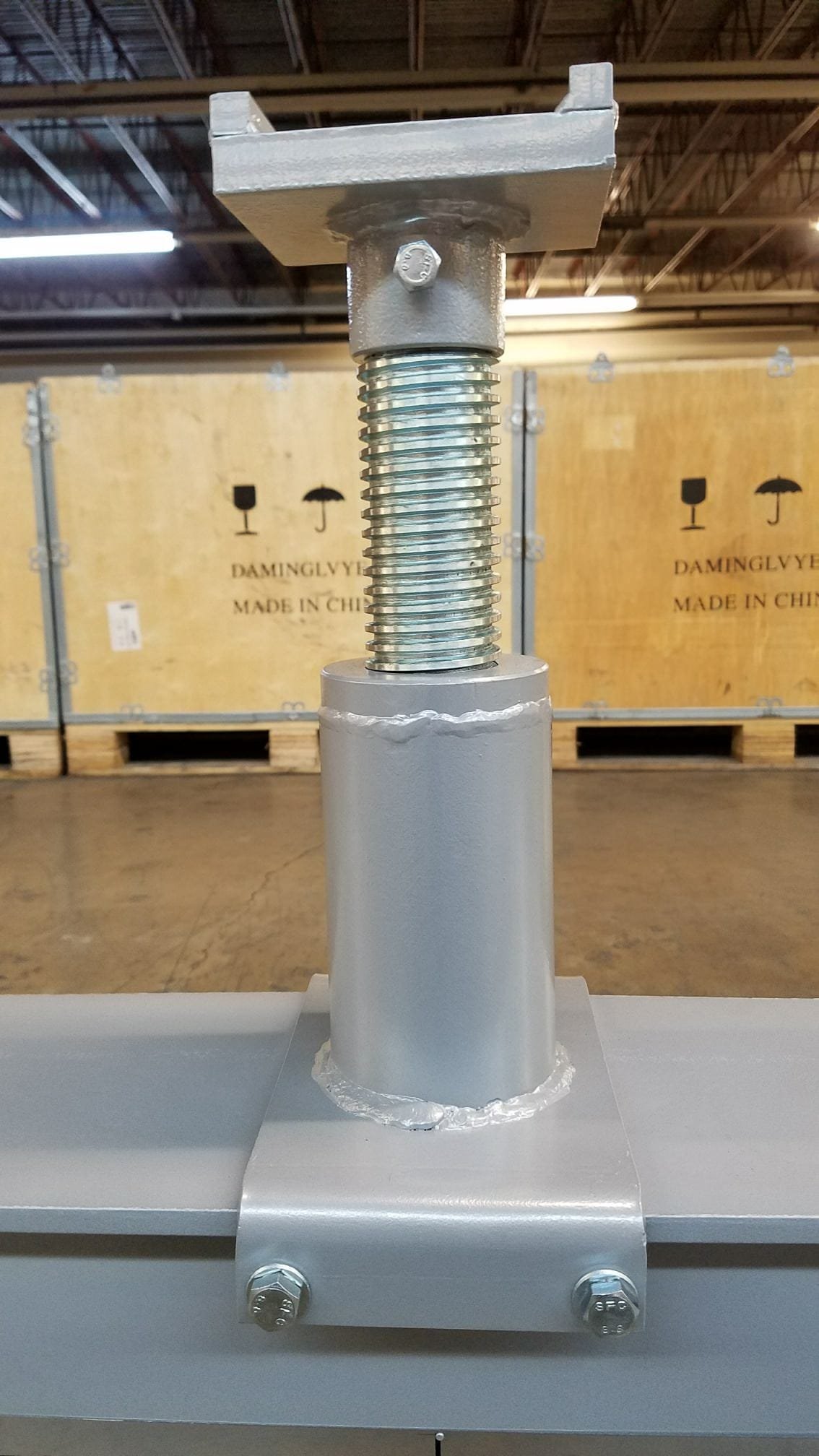iDEAL MSC18KX-CRSBM Cradle Pad mounted on pillar fully extended to 25-inch height